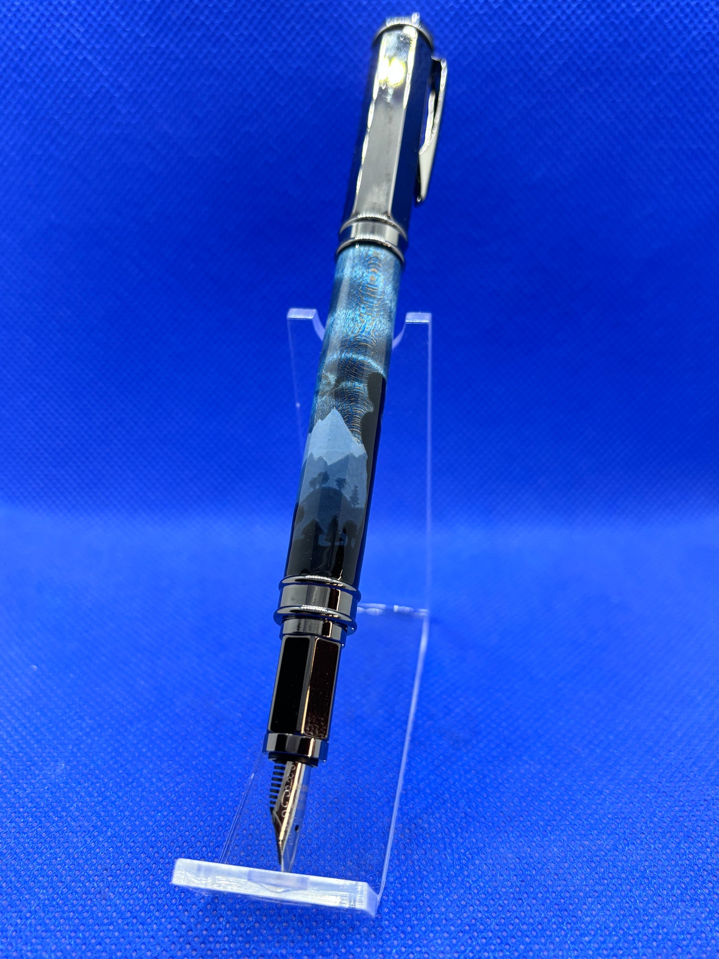 Hand Painted Vertex Fountain Pen