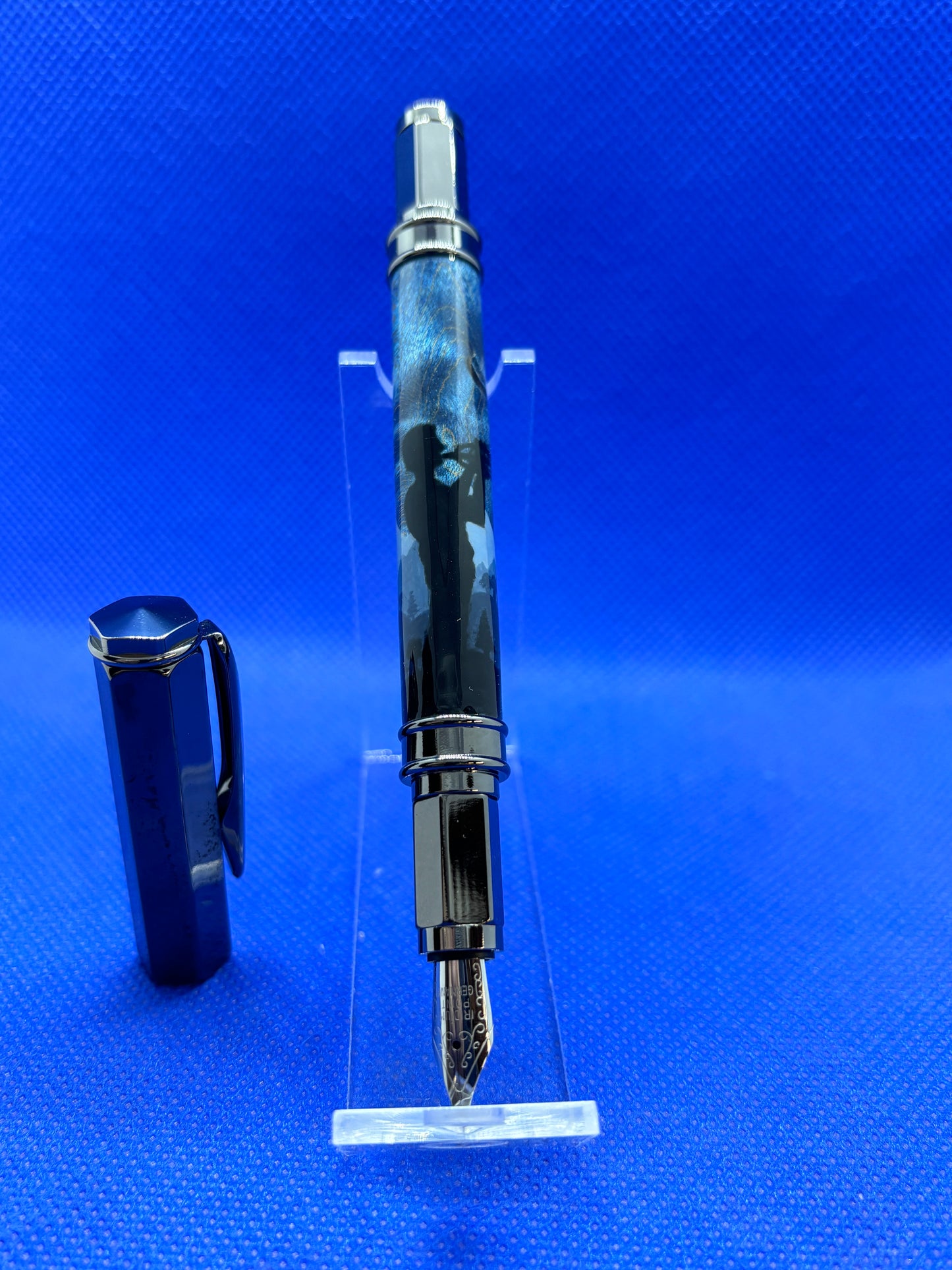 Hand Painted Vertex Fountain Pen