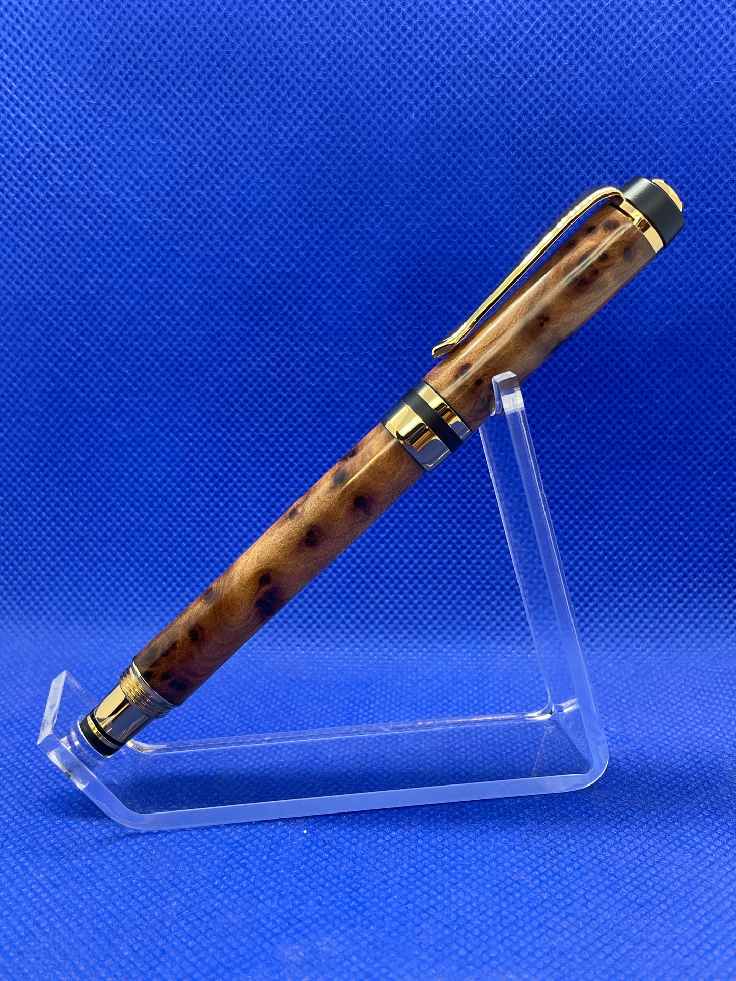 Classic Elite Fountain Pen