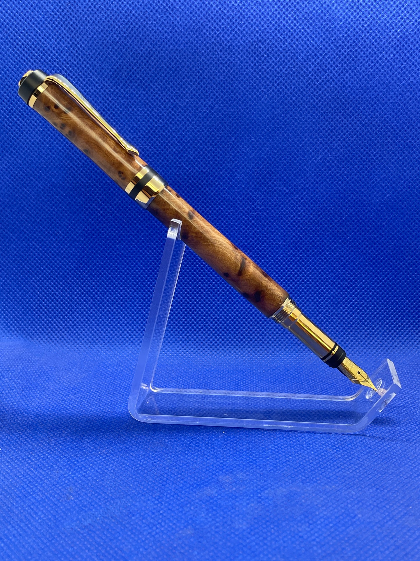 Classic Elite Fountain Pen